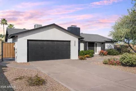 Exterior - 2366 E Becker Ln, Phoenix, AZ 85028 photo 8 of 8
