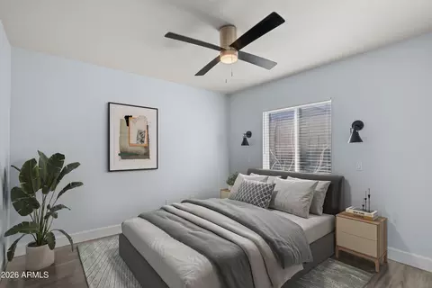 Bedroom - 2366 E Becker Ln, Phoenix, AZ 85028 photo 2 of 2