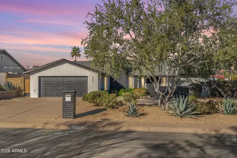 2366 E Becker Ln, Phoenix, AZ 85028
