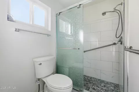Bath - 531 S 76th Pl, Mesa, AZ 85208 photo 4 of 4