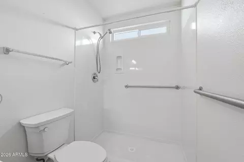 Bath - 531 S 76th Pl, Mesa, AZ 85208 photo 3 of 4