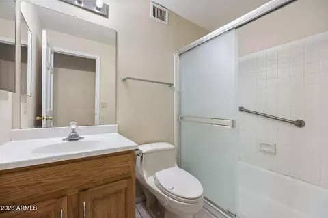 Bath - 1313 E Wildwood Dr, Phoenix, AZ 85048 photo 3 of 4