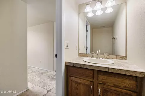 Bath - 1313 E Wildwood Dr, Phoenix, AZ 85048 photo 2 of 4