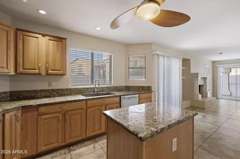 Kitchen - 1313 E Wildwood Dr, Phoenix, AZ 85048 photo 2 of 2