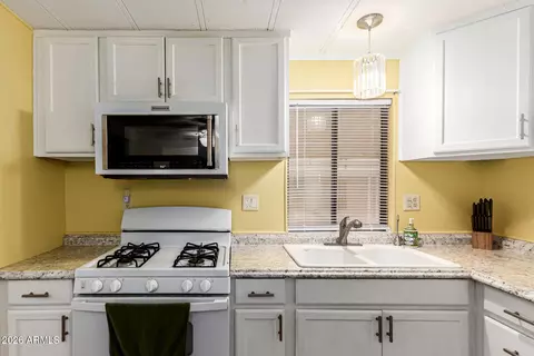 1050 E Broadway Ave #15, Apache Junction, AZ 85119 photo 16