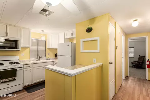 1050 E Broadway Ave #15, Apache Junction, AZ 85119 photo 17