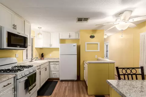 1050 E Broadway Ave #15, Apache Junction, AZ 85119 photo 11