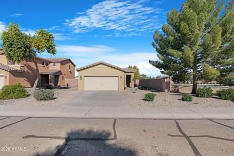 744 W Dana Dr, San Tan Valley, AZ 85143