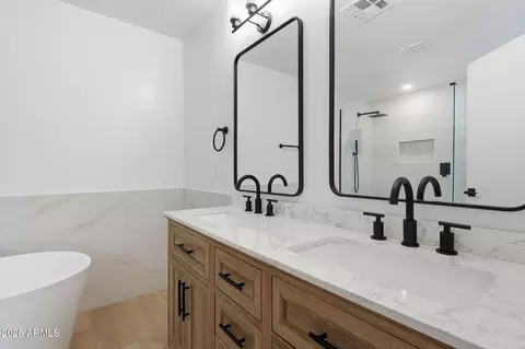 3124 E Dahlia Dr, Phoenix, AZ 85032 photo 3