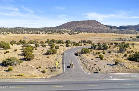 Exterior - 6026 Meadows Ln, Flagstaff, AZ 86004 photo 4 of 4