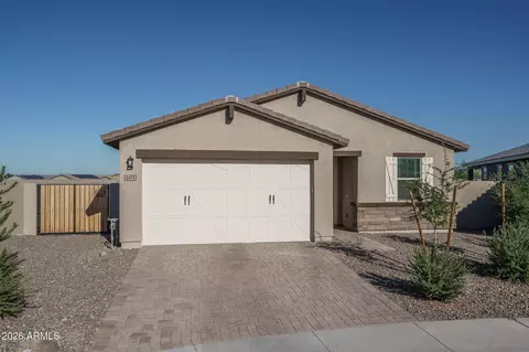 8613 S 70th Dr, Laveen, AZ 85339