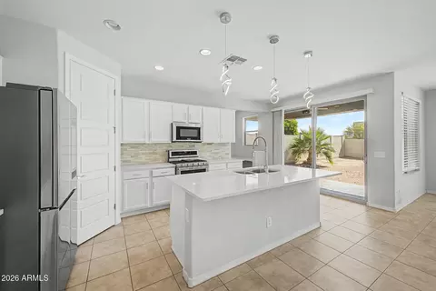 5659 N 87th Dr, Glendale, AZ 85305