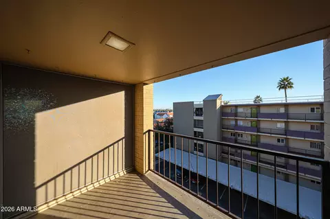 Exterior - 353 E Thomas Rd #C501, Phoenix, AZ 85012 photo 2 of 3