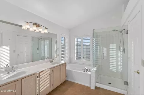 Bath - 1119 E Artesian Way, Gilbert, AZ 85234 photo 1 of 1