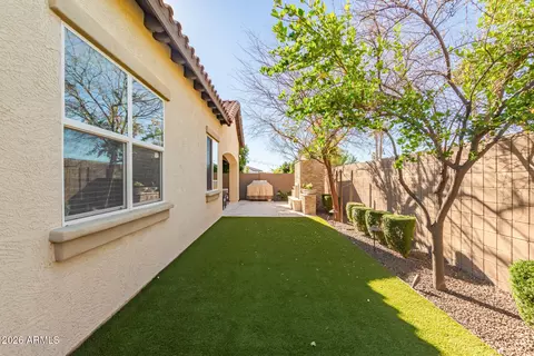 Exterior - 4652 N 29th St, Phoenix, AZ 85016 photo 9 of 10