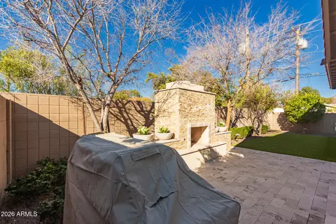 Exterior - 4652 N 29th St, Phoenix, AZ 85016 photo 5 of 10