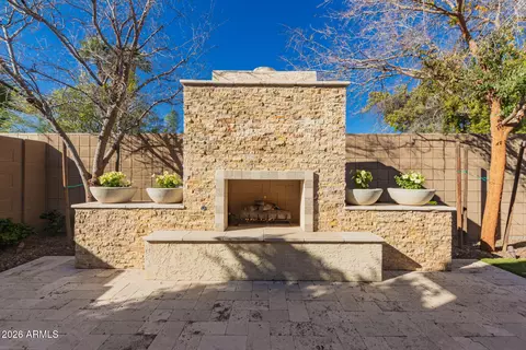 Exterior - 4652 N 29th St, Phoenix, AZ 85016 photo 4 of 10