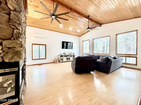 Living - 6870 W Robbin Ln, Pine, AZ 85544 photo 1 of 2