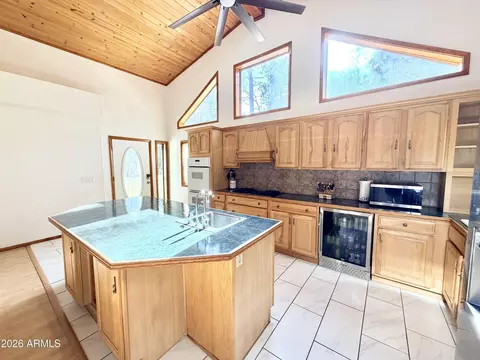 Kitchen - 6870 W Robbin Ln, Pine, AZ 85544 photo 2 of 3