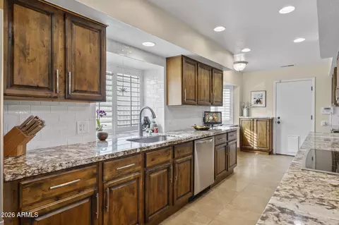 Kitchen - 5801 N 25th Pl, Phoenix, AZ 85016 photo 1 of 3