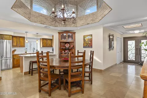 Dining - 5801 N 25th Pl, Phoenix, AZ 85016 photo 1 of 2