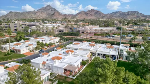 View/Area - 5801 N 25th Pl, Phoenix, AZ 85016 photo 5 of 5