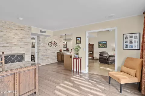 Entry Way - 5801 N 25th Pl, Phoenix, AZ 85016 photo 2 of 2