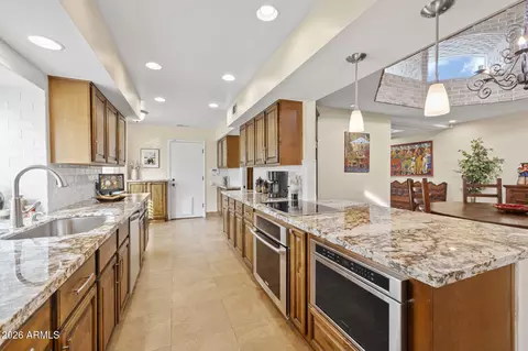 Kitchen - 5801 N 25th Pl, Phoenix, AZ 85016 photo 2 of 3