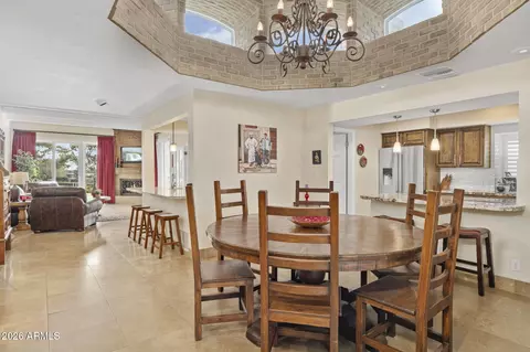 Dining - 5801 N 25th Pl, Phoenix, AZ 85016 photo 2 of 2