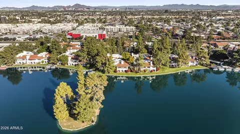 5200 S Lakeshore Dr #206, Tempe, AZ 85283