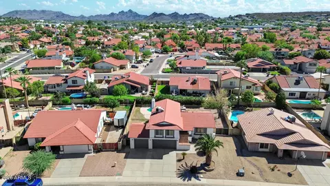 View/Area - 1927 E Crocus Dr, Phoenix, AZ 85022 photo 1 of 7
