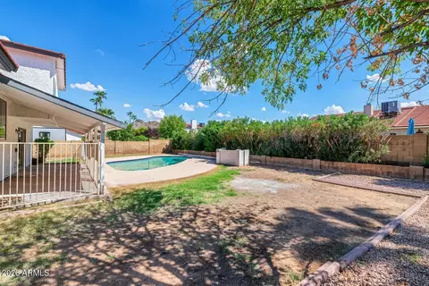 Exterior - 1927 E Crocus Dr, Phoenix, AZ 85022 photo 6 of 7