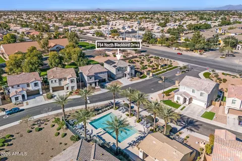 View/Area - 764 N Blackbird Dr, Gilbert, AZ 85234 photo 3 of 6