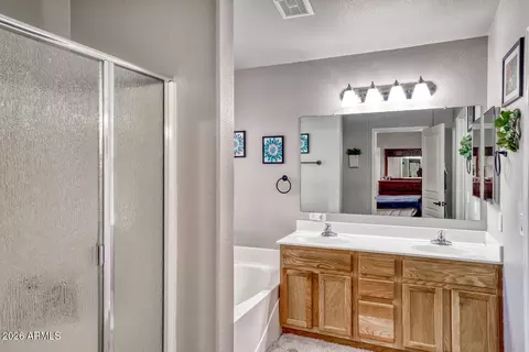 Bath - 2206 E Ruby Ln, Phoenix, AZ 85024 photo 1 of 3