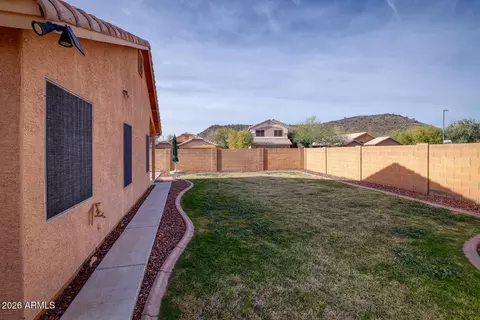 Exterior - 2206 E Ruby Ln, Phoenix, AZ 85024 photo 4 of 7