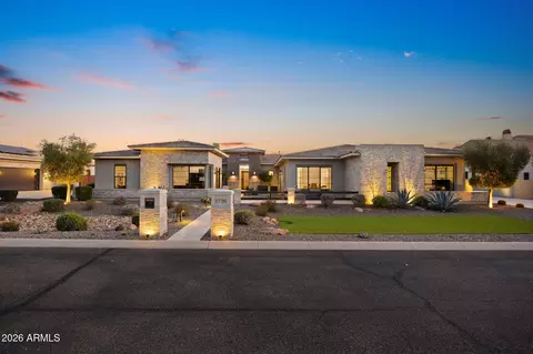 2725 E Kingbird Dr, Gilbert, AZ 85297