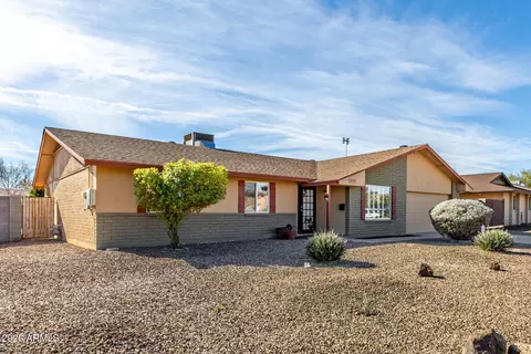 Exterior - 2813 E Cortez St, Phoenix, AZ 85028 photo 2 of 7