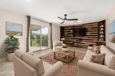Living - 2813 E Cortez St, Phoenix, AZ 85028 photo 4 of 7