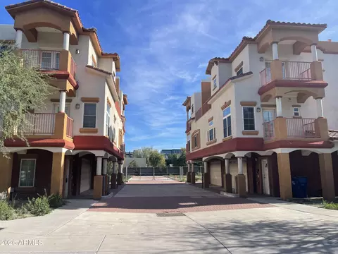 323 S Roosevelt St #1001, Tempe, AZ 85281