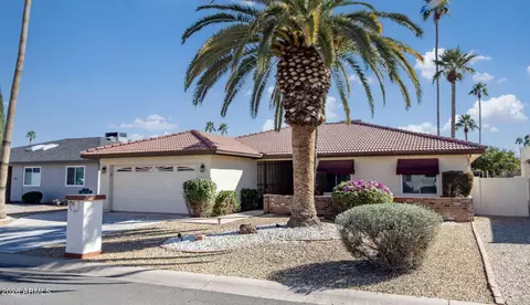 26405 S Greencastle Dr, Sun Lakes, AZ 85248