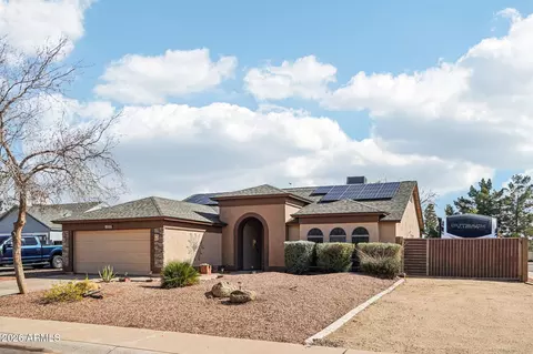 12527 N 83rd Dr, Peoria, AZ 85381