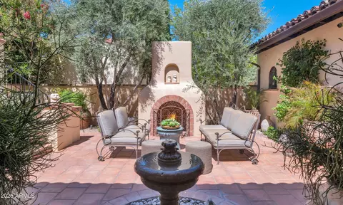 4949 E Lincoln Dr #16, Paradise Valley, AZ 85253