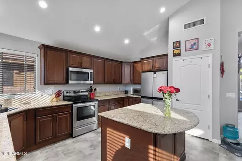 Kitchen - 11029 E Decatur St, Mesa, AZ 85207 photo 5 of 6