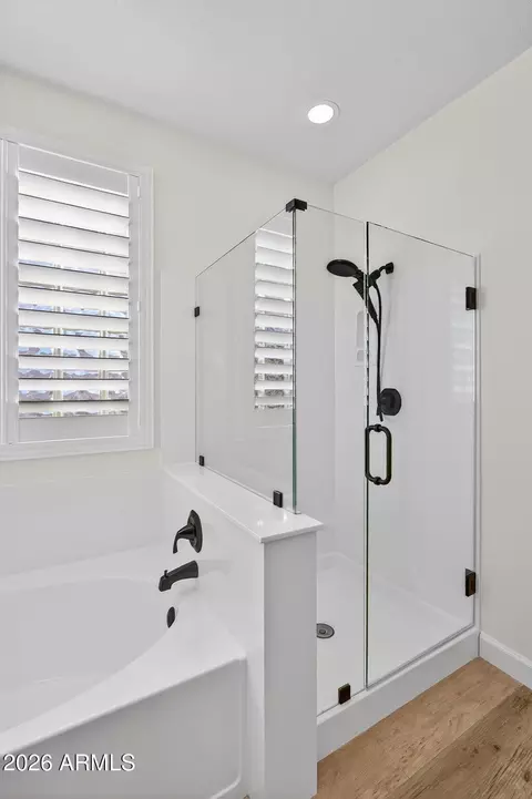 Bath - 2845 E Michelle Way, Gilbert, AZ 85234 photo 2 of 3