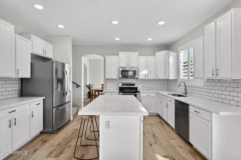 Kitchen - 2845 E Michelle Way, Gilbert, AZ 85234 photo 2 of 6