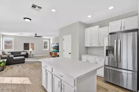 Kitchen - 2845 E Michelle Way, Gilbert, AZ 85234 photo 6 of 6