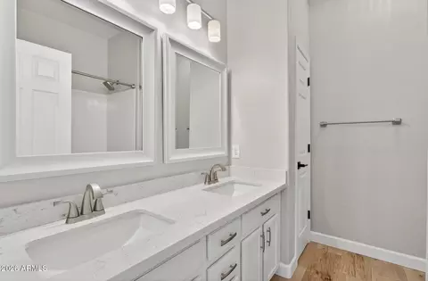 Bath - 2845 E Michelle Way, Gilbert, AZ 85234 photo 3 of 3