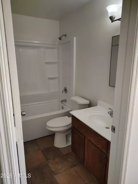 Bath - 2560 S Yavapai Rd, Apache Junction, AZ 85119 photo 3 of 4