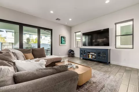 Living - 3132 E Cheryl Dr, Phoenix, AZ 85028 photo 2 of 2