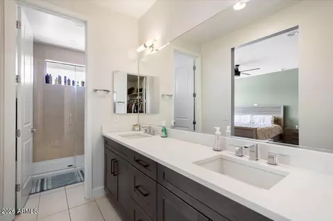 Bath - 3132 E Cheryl Dr, Phoenix, AZ 85028 photo 1 of 4